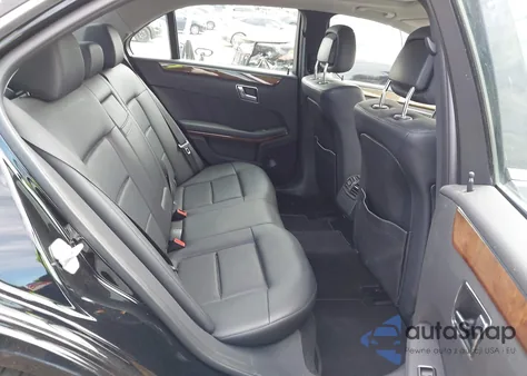 2011 Mercedes-Benz E 350 z USA, uszkodzony, nr VIN WDDHF5GB1BA295828